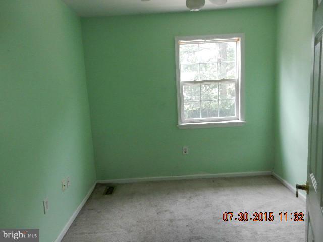 2870 Aspen Hill Road Baltimore, MD 21234 - Photo 11 of 14 Bedroom