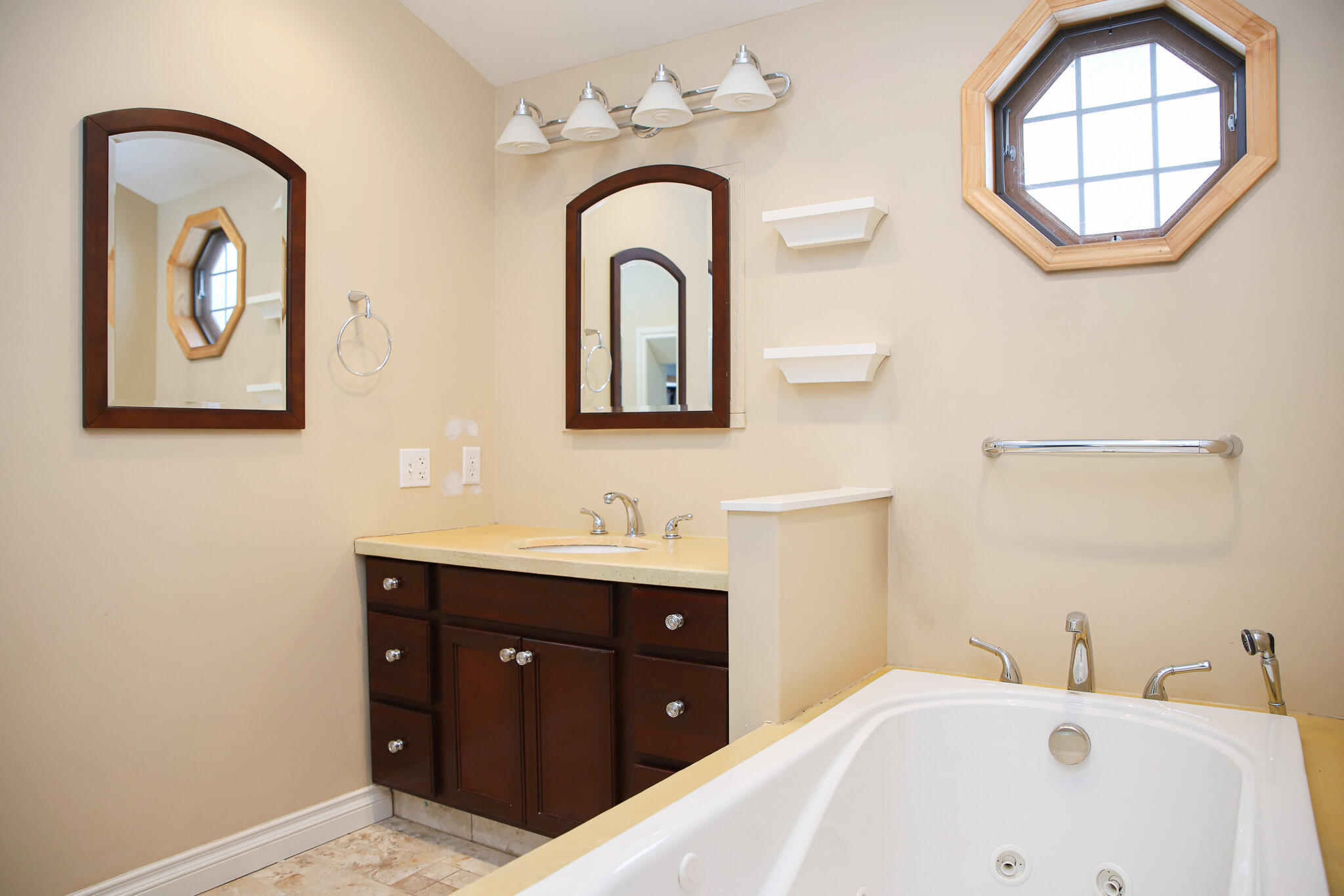 640 Lyncott Street Muskegon, MI 49445 - Photo 33 of 57 lyncott23