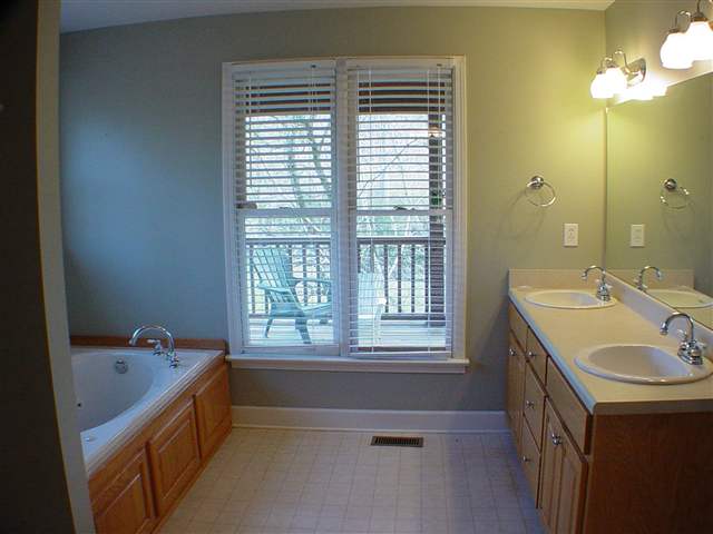 166 Echo Valley Road Pickens, SC 29671 - Photo 7 of 20