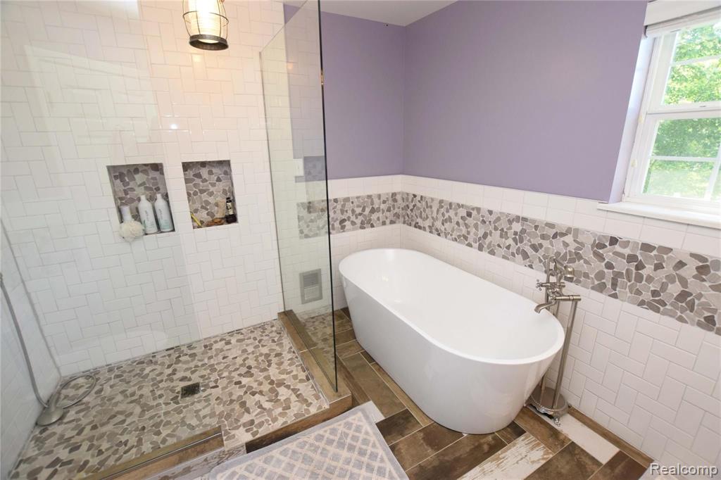 6507 Carpenter Road Flushing, MI 48433 - Photo 11 of 25