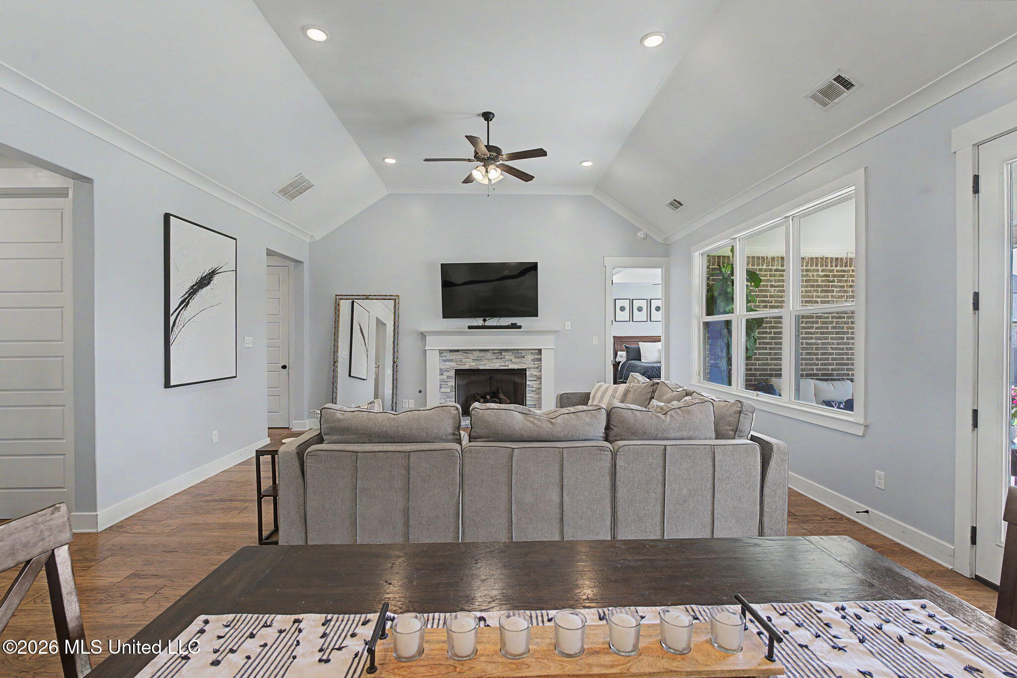 13910 Highlands Crest Loop Olive Branch, MS 38654 - Photo 17 of 58 Dining Room