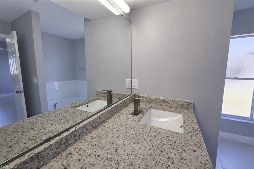 3012 40th Street Southwest Lehigh Acres, FL 33976 - Photo 12 of 25
