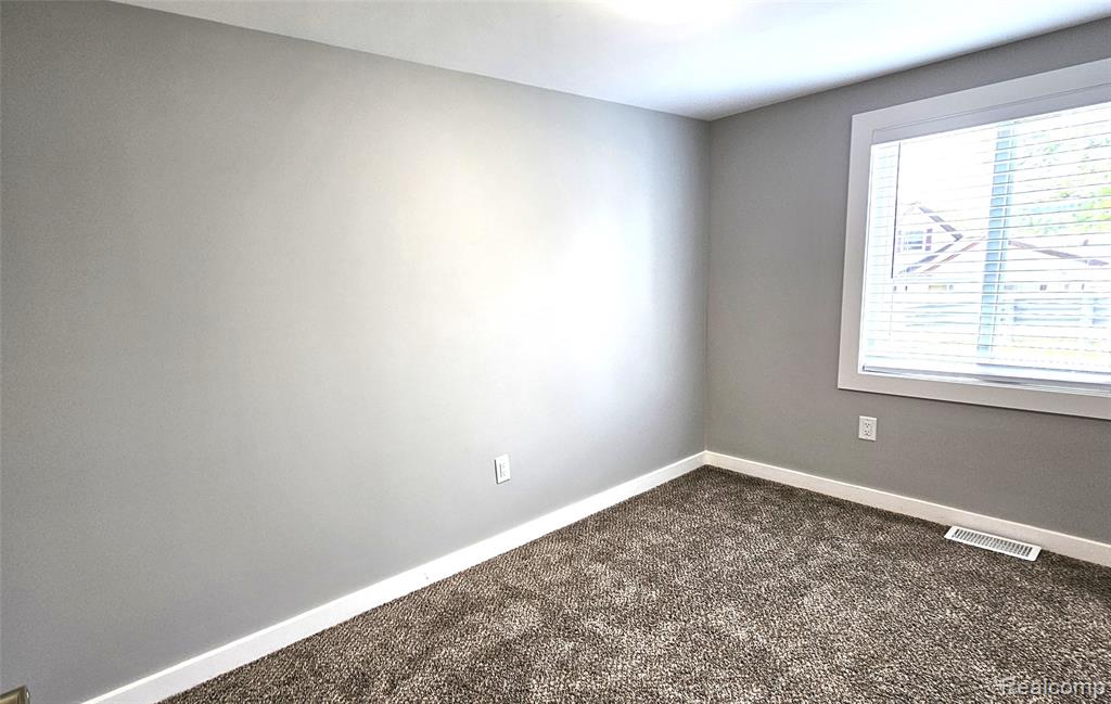 9388 Dexter-Pinckney Road Pinckney, MI 48169 - Photo 28 of 37