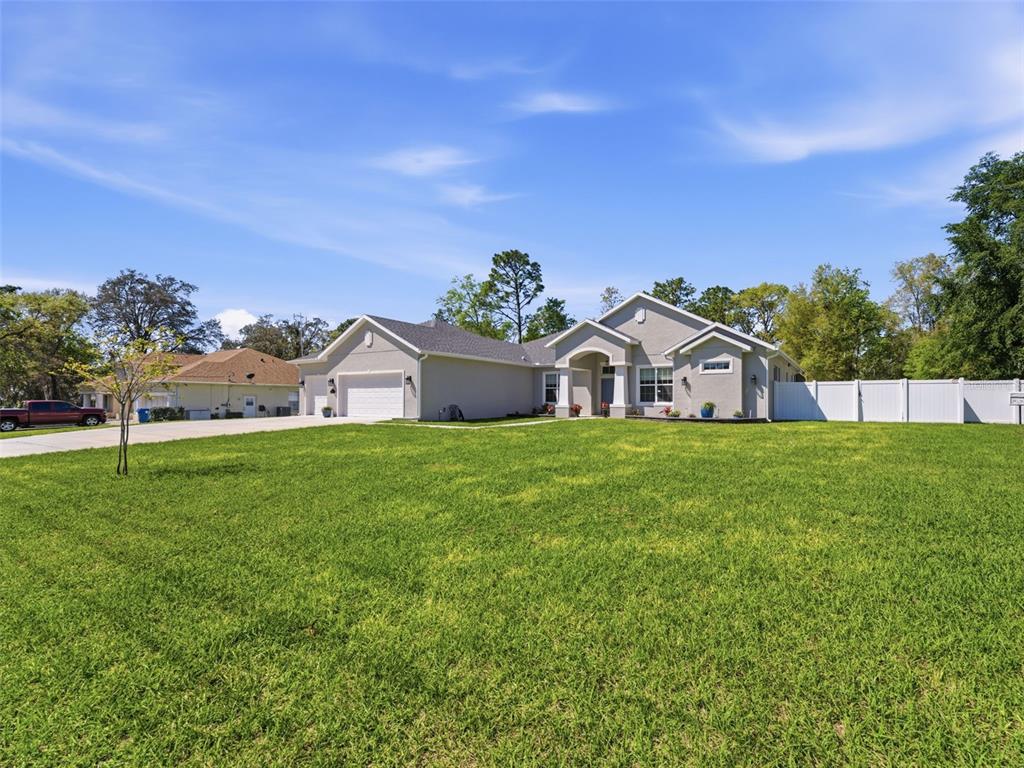 4025 Spring Park Way Brooksville, FL 34604 - Photo 6 of 97
