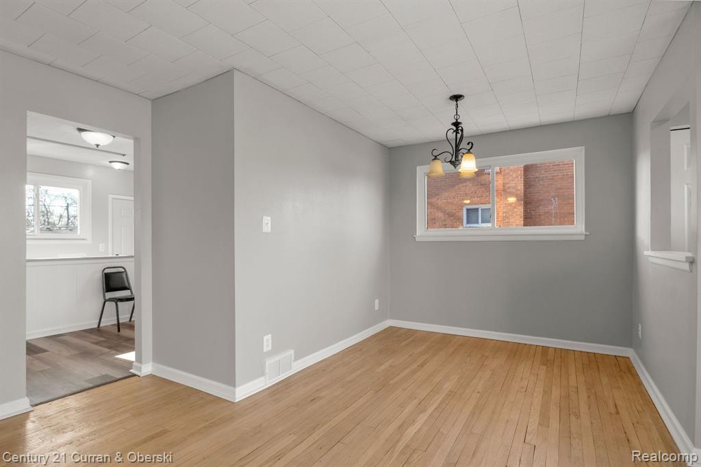 27007 Joy Road Dearborn Heights, MI 48127 - Photo 9 of 21
