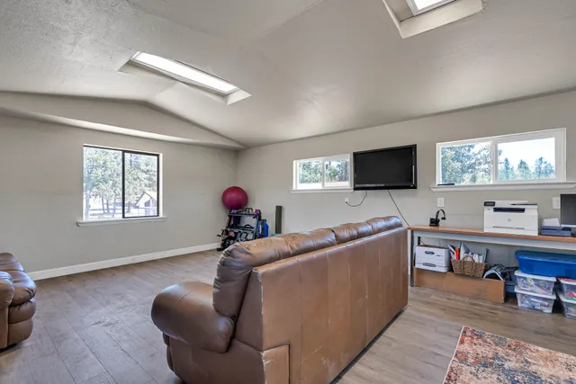 $599,000 | 23570 Cassel Fall River Road, Fall River Mills, CA 96028