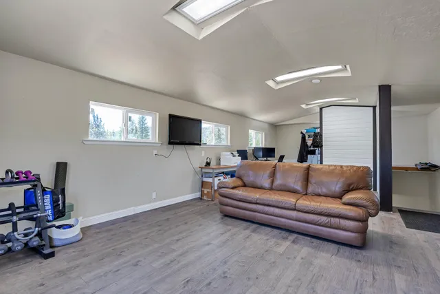 $599,000 | 23570 Cassel Fall River Road, Fall River Mills, CA 96028