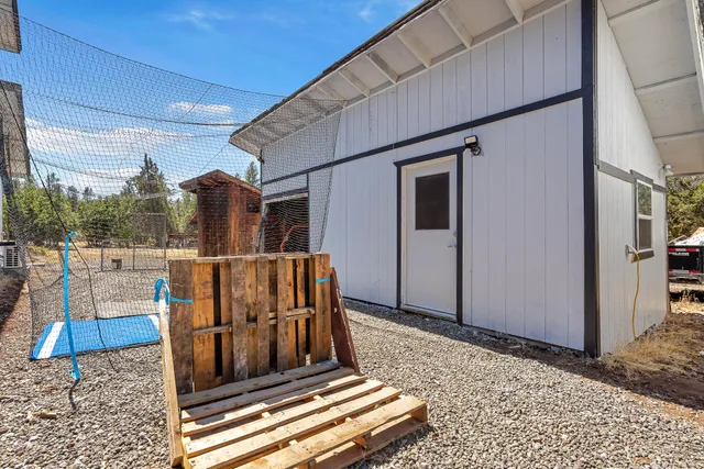 $599,000 | 23570 Cassel Fall River Road, Fall River Mills, CA 96028