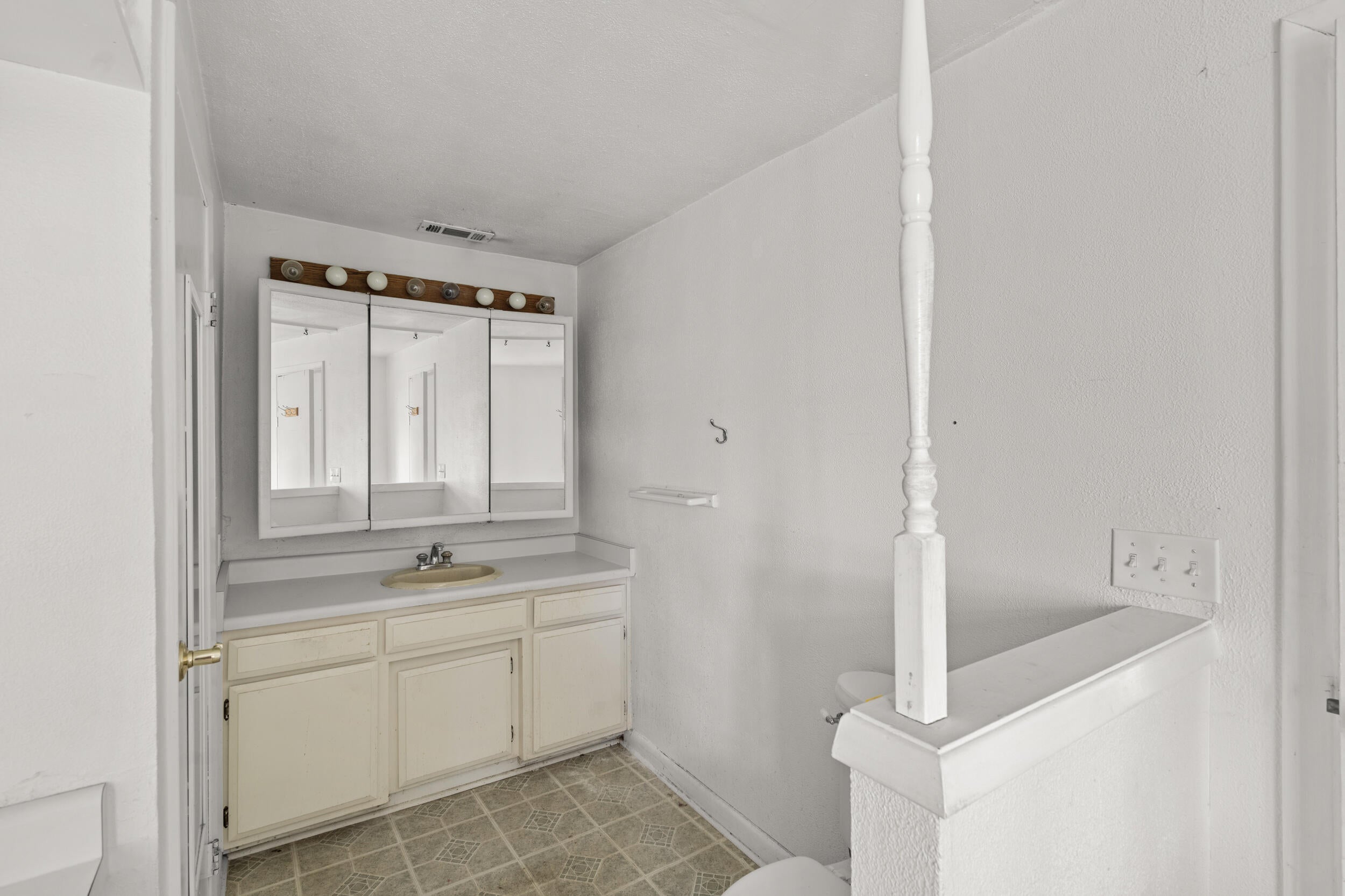 6606 Domino Road Central Point, OR 97502 - Photo 37 of 39 6606-domino-rd (derrick emmert)-36