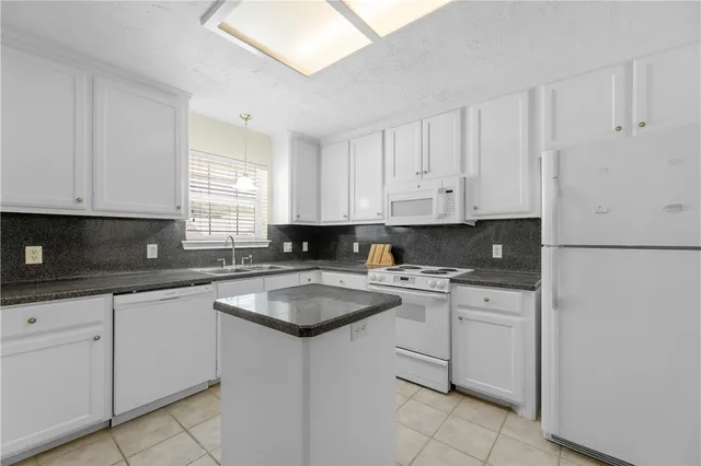 $1,850 | 1816 Brothers Boulevard, Unit 16, College Station, TX 77845