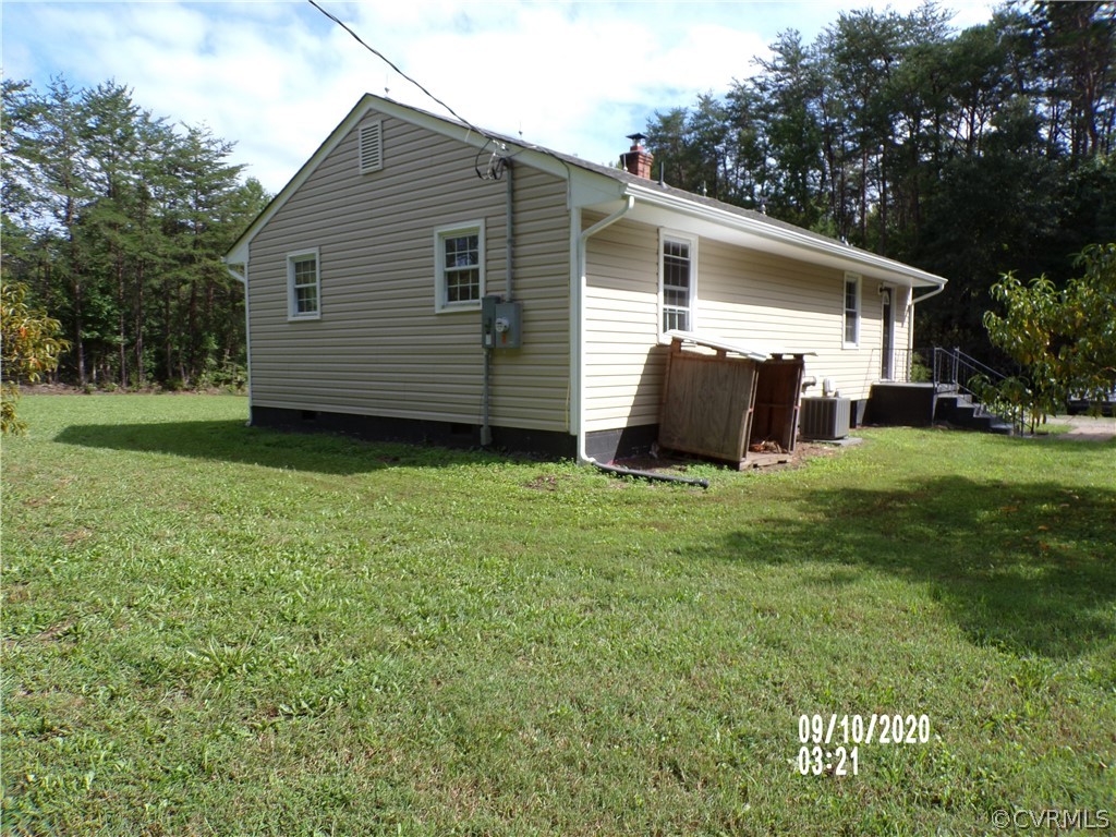 4687 Bell Road Powhatan, VA 23139 - Photo 4 of 13 Rearview - new gutters
