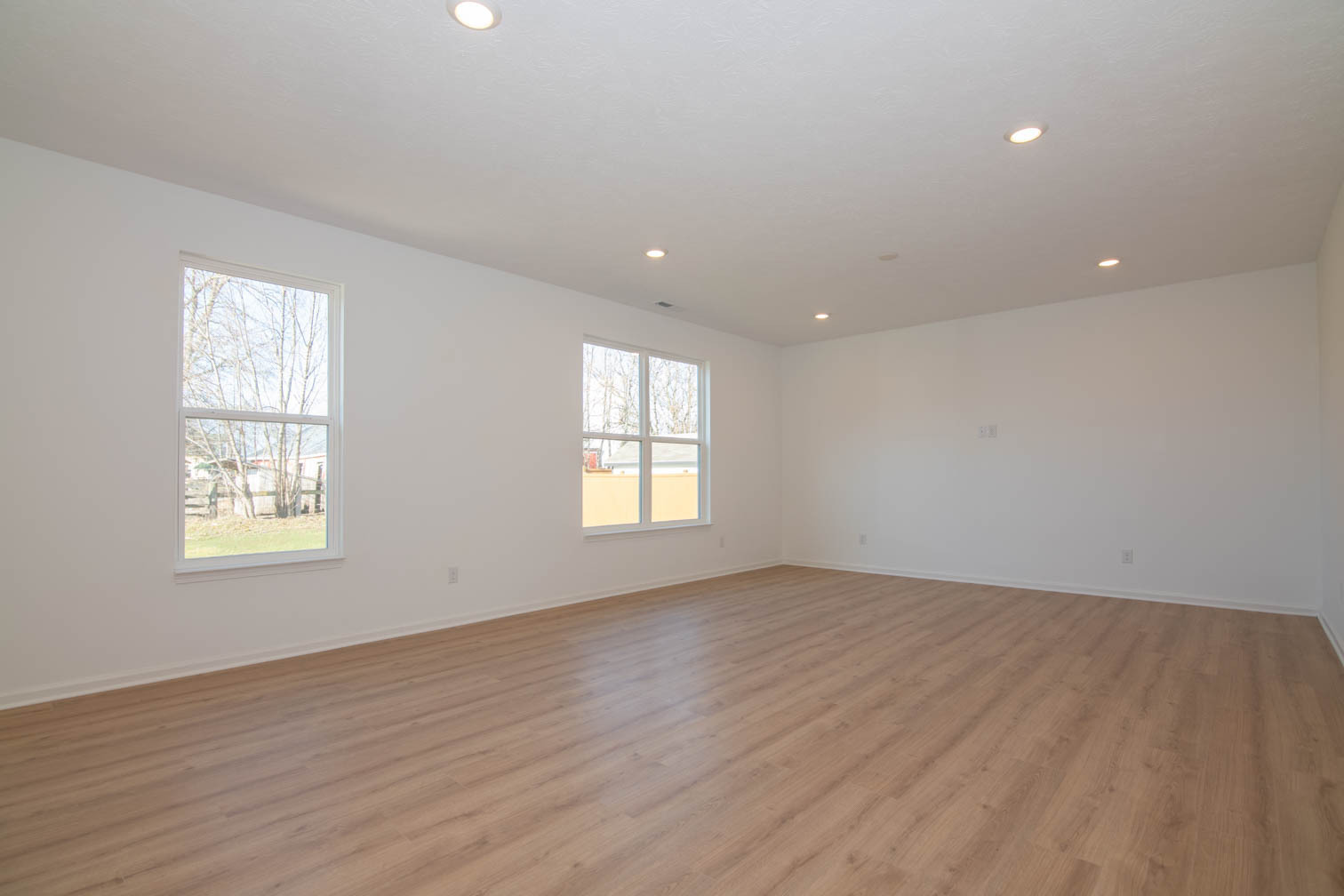 415 Pekin Way Pendleton, IN 46064 - Photo 12 of 31