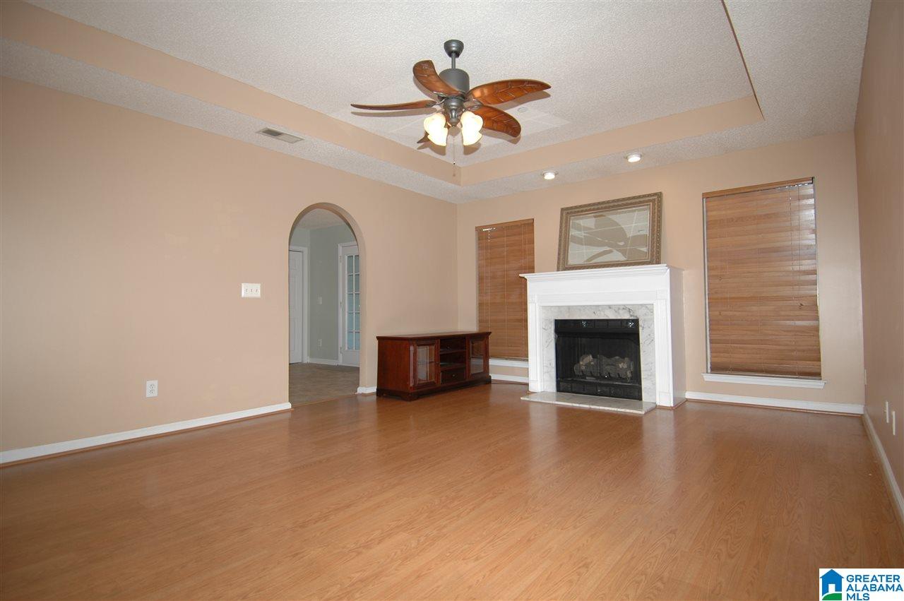 714 3rd Street Northeast Alabaster, AL 35007 - Photo 3 of 27