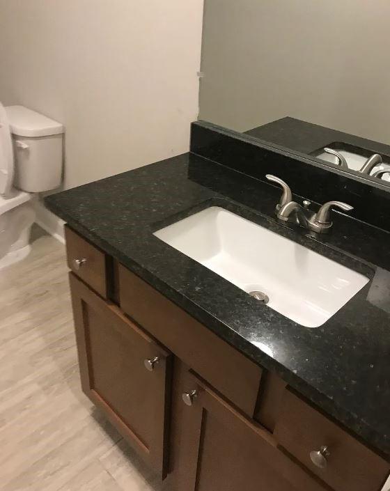 1071 Level Creek Road, Unit E3 Buford, GA 30518 - Photo 11 of 12 a close view of stove