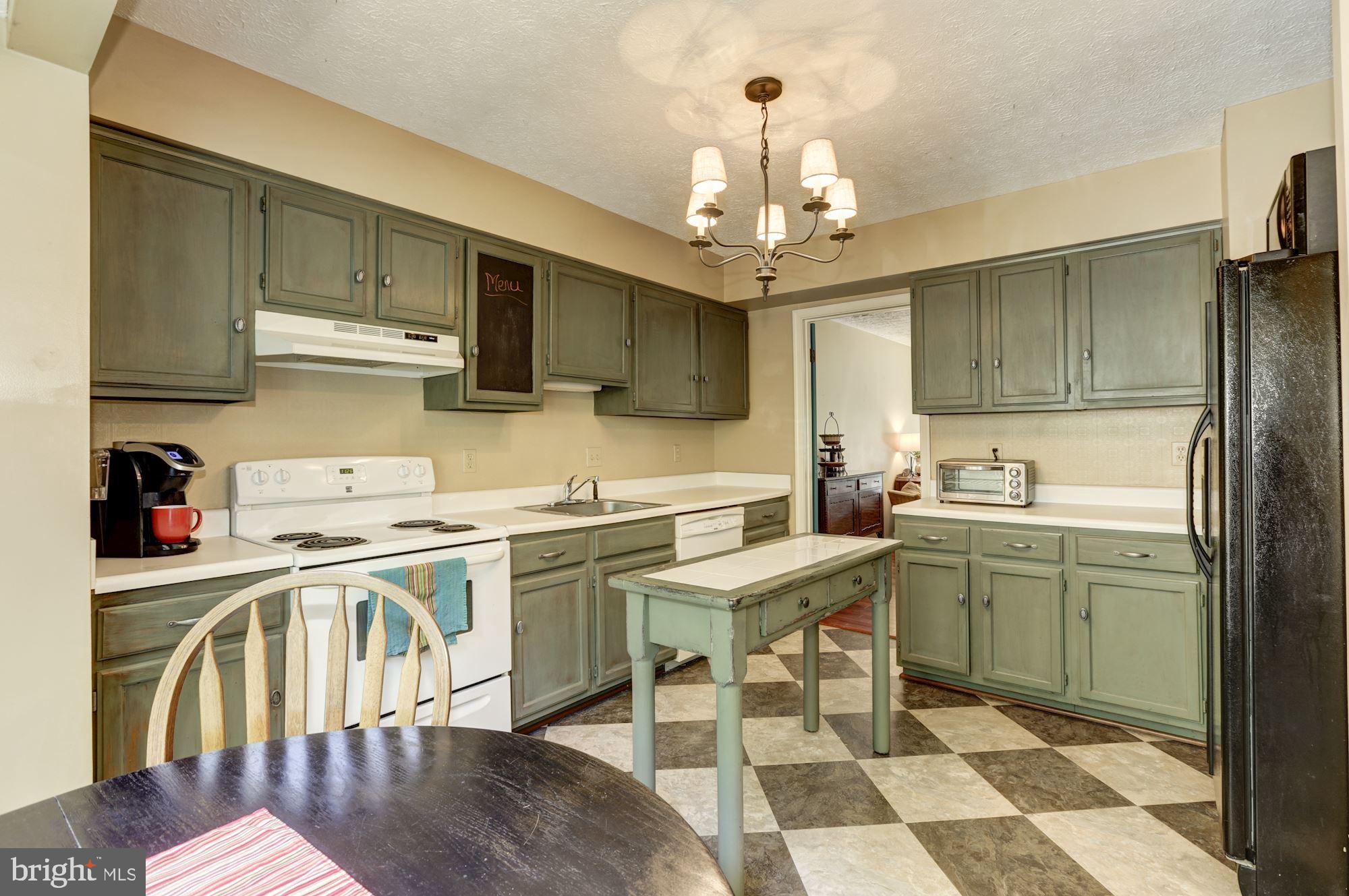 7365 Stream Way Springfield, VA 22152 - Photo 15 of 42 So unique and charming