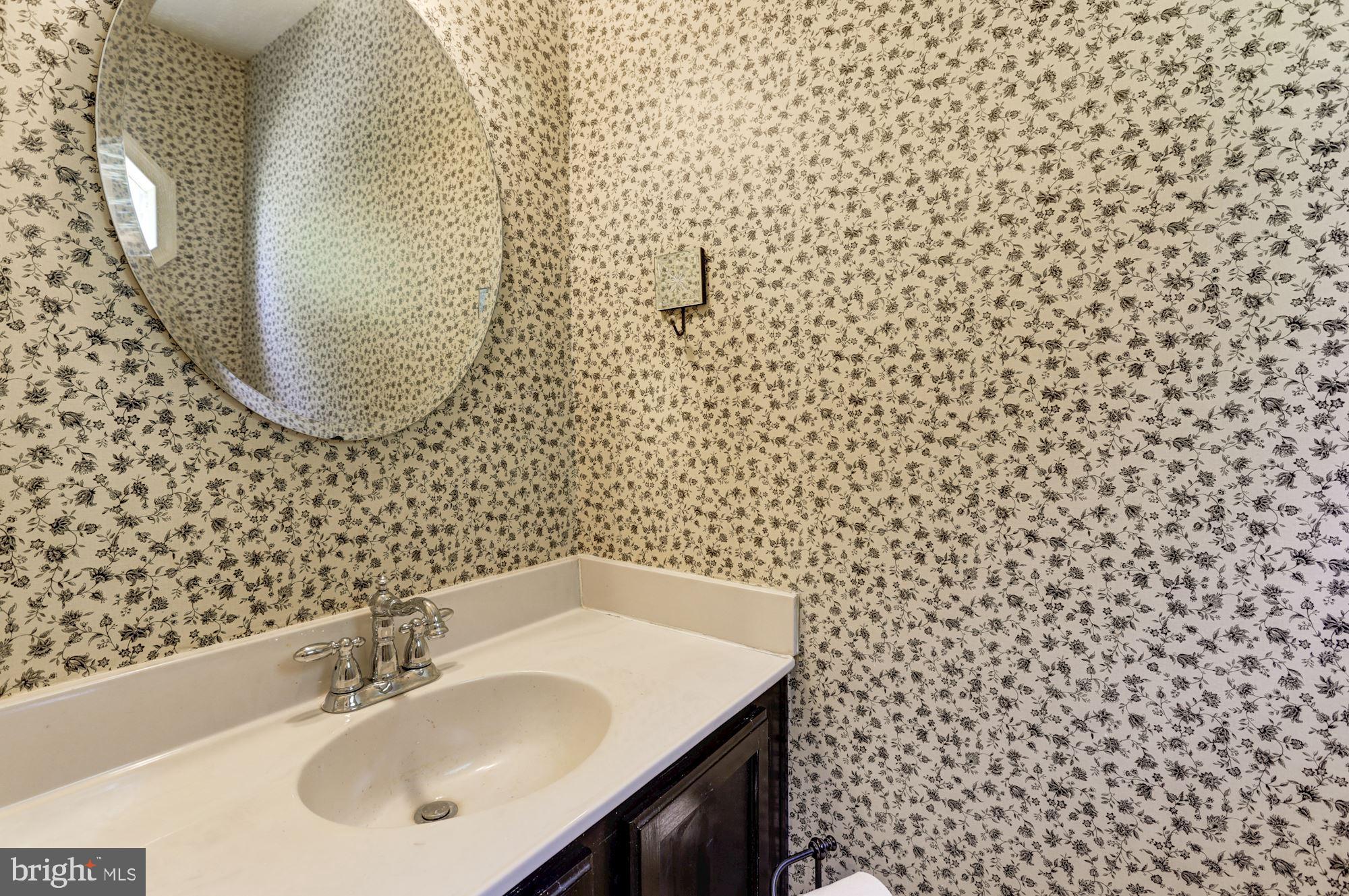 7365 Stream Way Springfield, VA 22152 - Photo 20 of 42 Beautiful powder room
