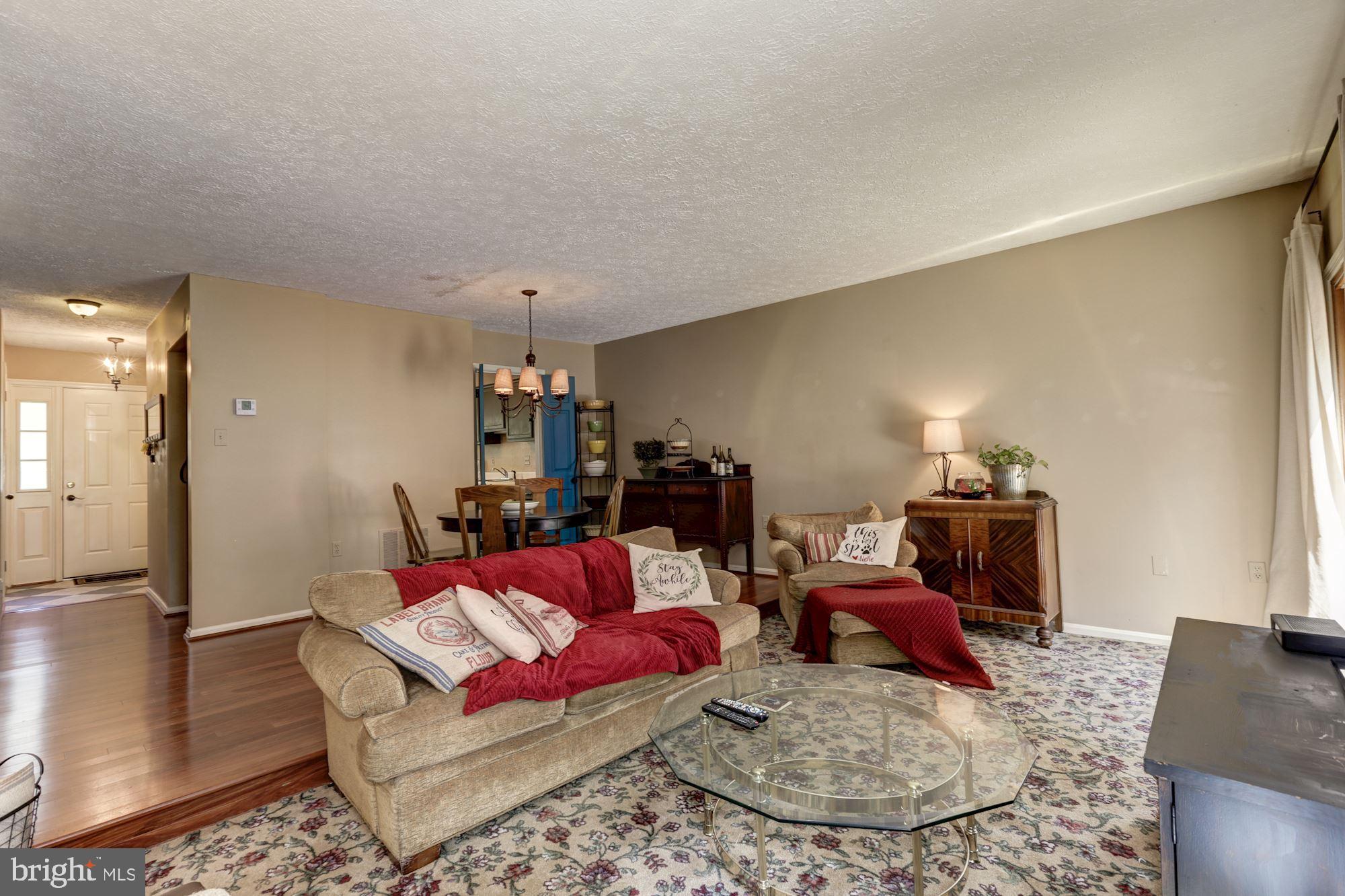 7365 Stream Way Springfield, VA 22152 - Photo 6 of 42 Gallery Image 6