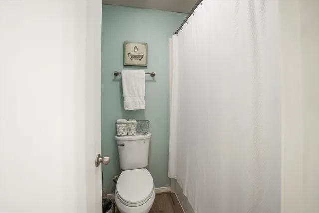 $285,000 | 202 Lakeview Terrace, Unit A, Conroe, TX 77356