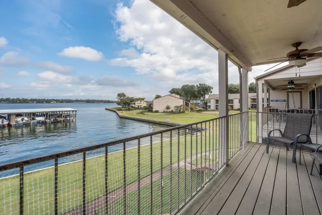 $285,000 | 202 Lakeview Terrace, Unit A, Conroe, TX 77356