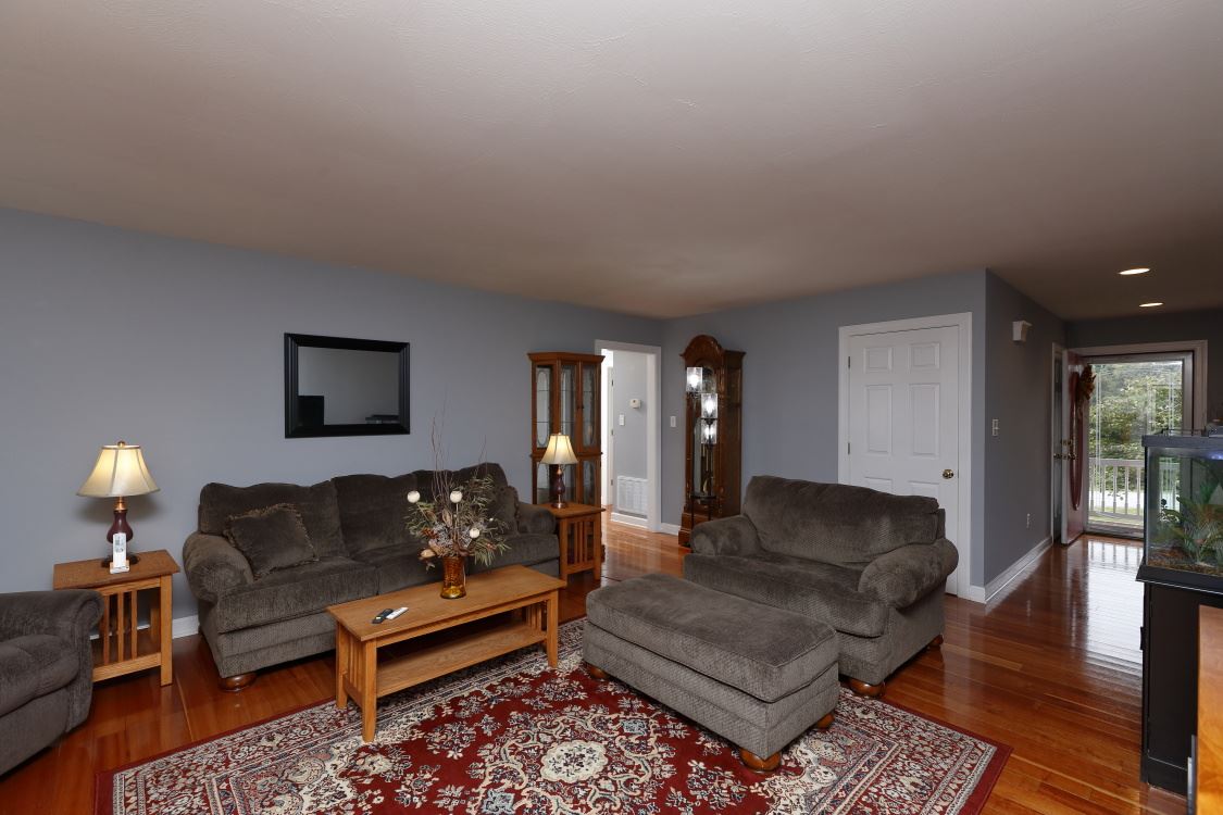 118 Gloucester Road Stuarts Draft, VA 24477 - Photo 12 of 46 Gallery Image 12