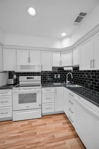 $375,000 | 2017 Santiago Way South, Clearwater, FL 33763