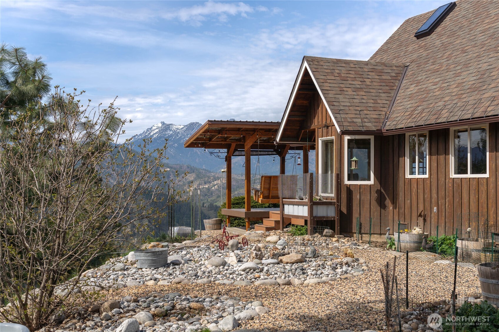 4639 Sky Meadows Road Cashmere, WA 98815 - Photo 4 of 38