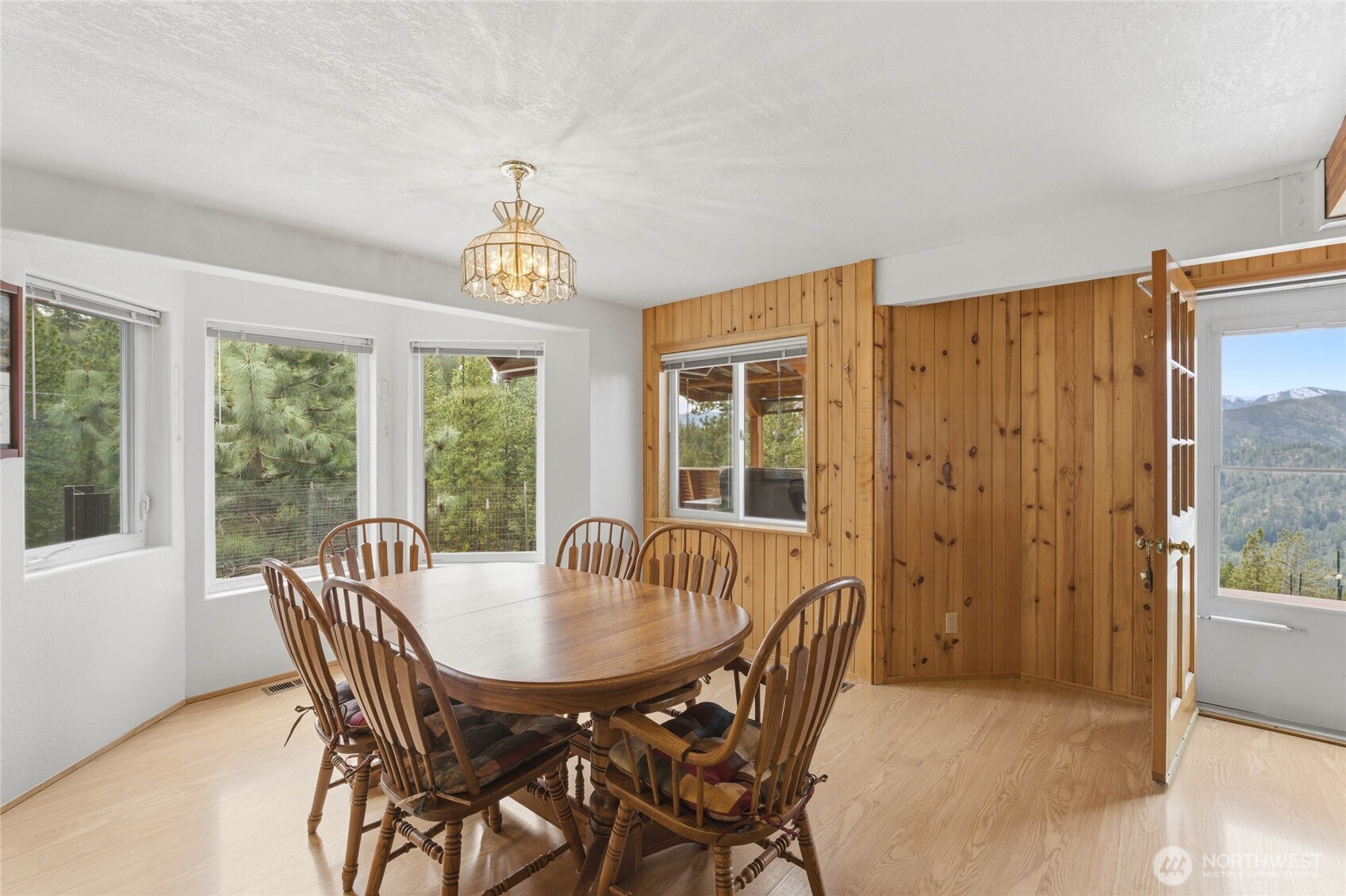 4639 Sky Meadows Road Cashmere, WA 98815 - Photo 9 of 38