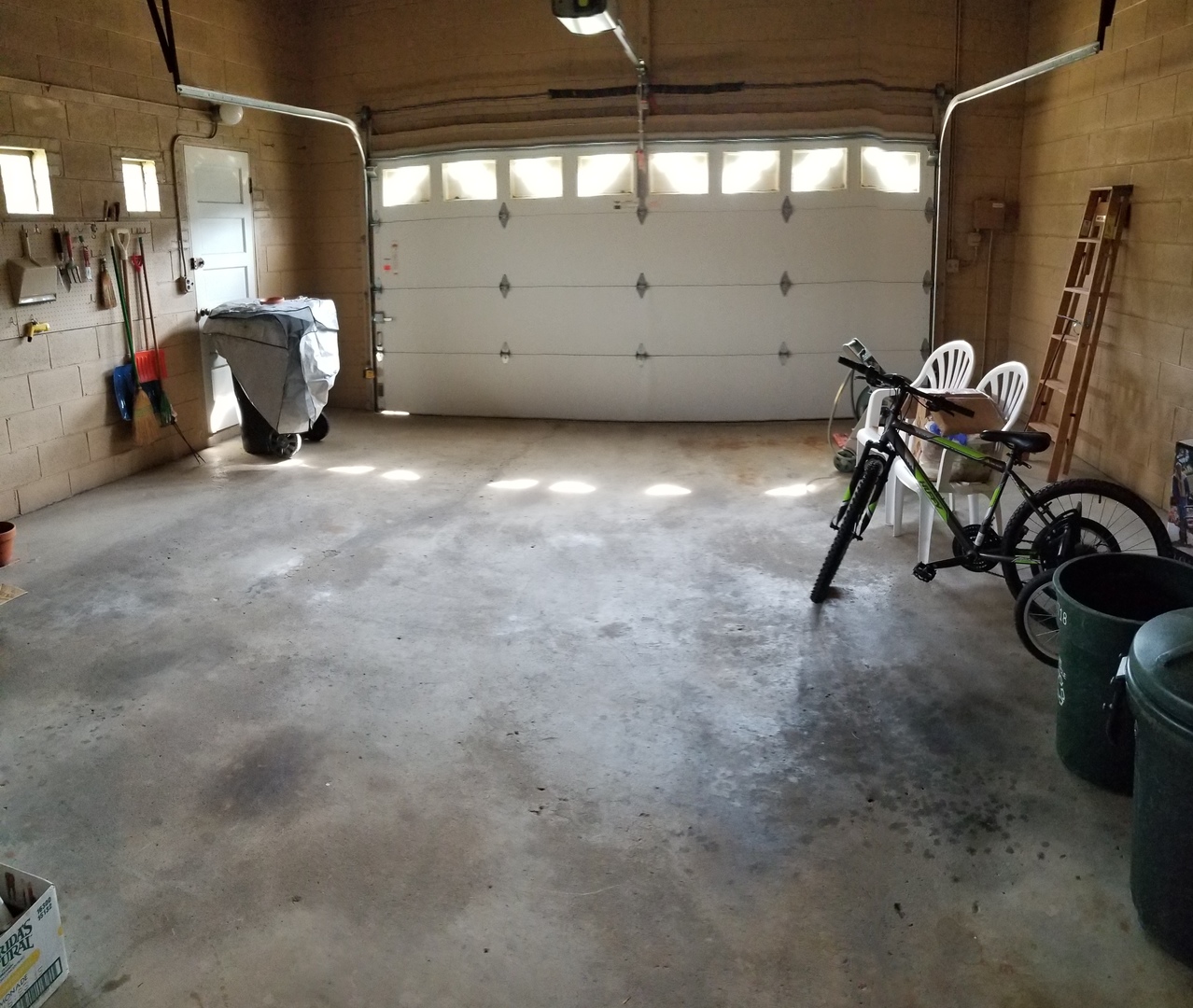4500 Plainfield Avenue Norridge, IL 60706 - Photo 27 of 29 a view of a room with gym equipment