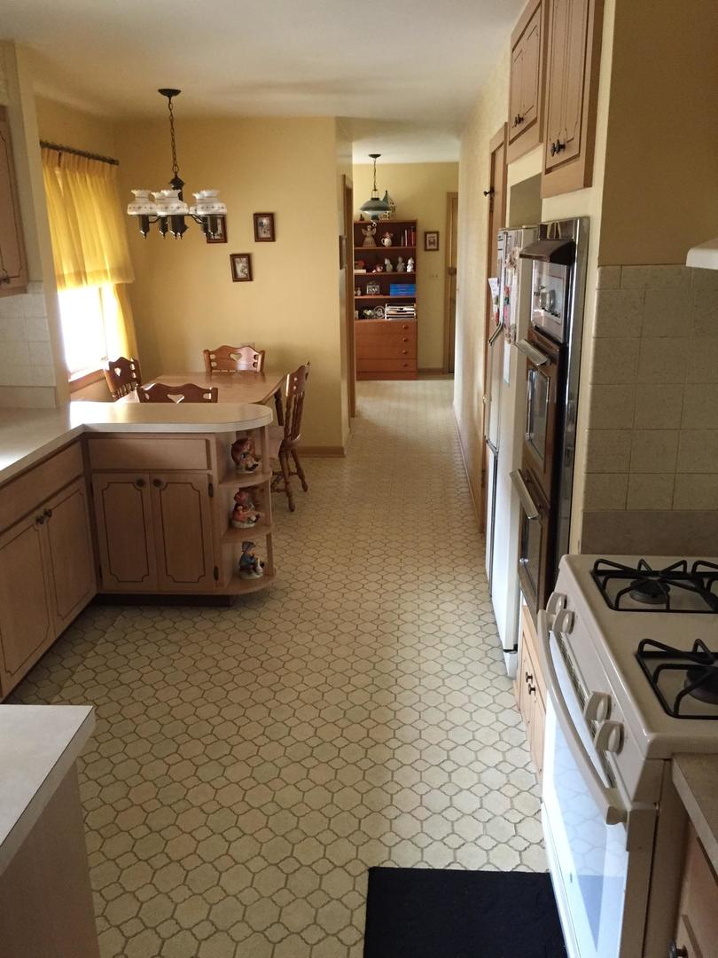 4500 Plainfield Avenue Norridge, IL 60706 - Photo 4 of 29 a view of a kitchen with a sink
