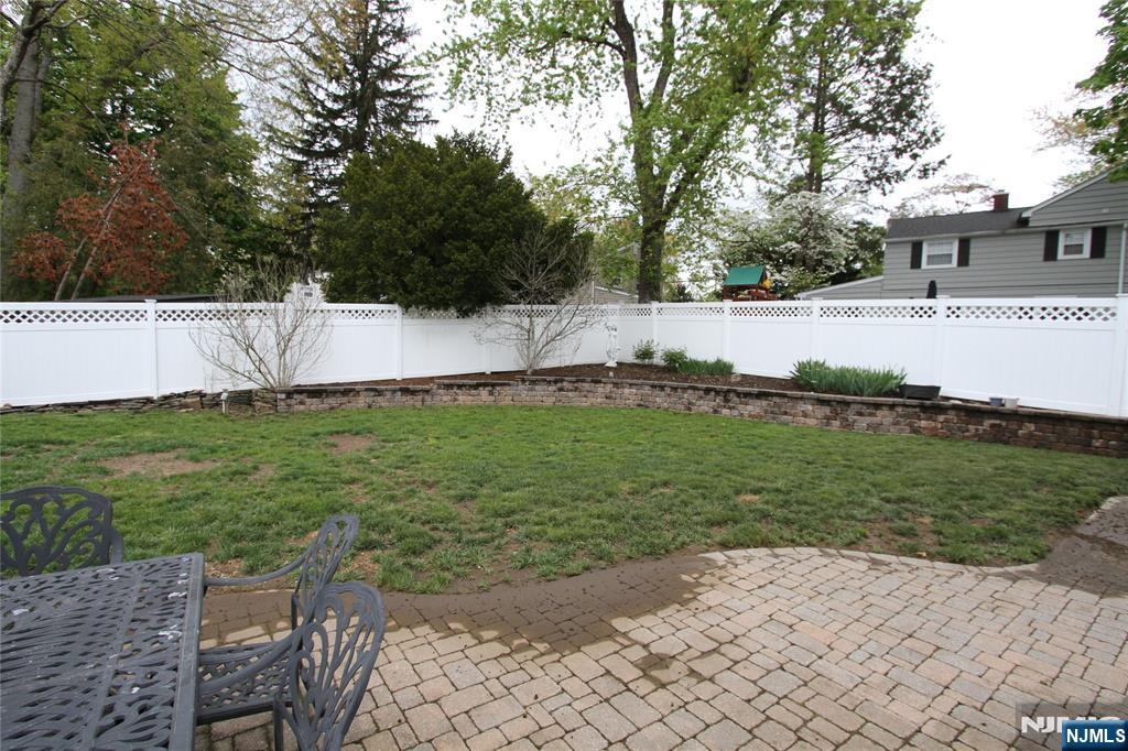 7 Stuart Street Waldwick, NJ 07463 - Photo 45 of 49