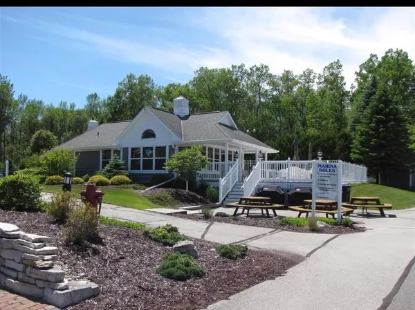 $779,000 | 1500 Tacoma Beach Road, Unit 6/4, Sturgeon Bay, WI 54235