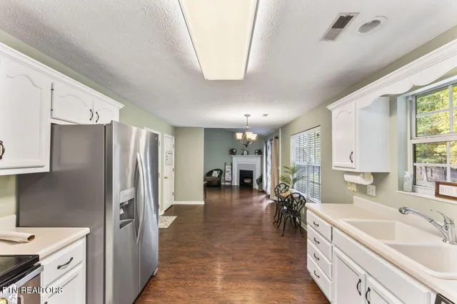 $399,999 | 5301 Amherst Woods Lane, Knoxville, TN 37921