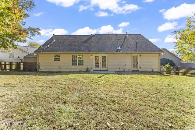 $399,999 | 5301 Amherst Woods Lane, Knoxville, TN 37921