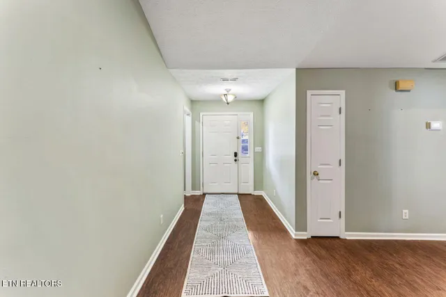 $399,999 | 5301 Amherst Woods Lane, Knoxville, TN 37921