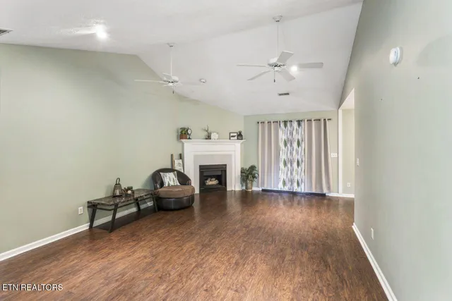 $399,999 | 5301 Amherst Woods Lane, Knoxville, TN 37921