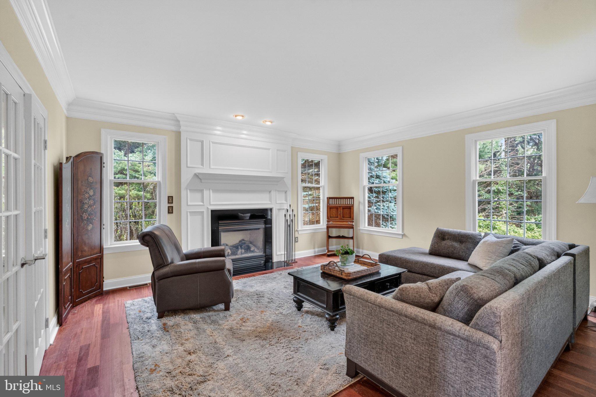 342 Ring Road Chadds Ford, PA 19317 - Photo 7 of 95 Bright and inviting living space.