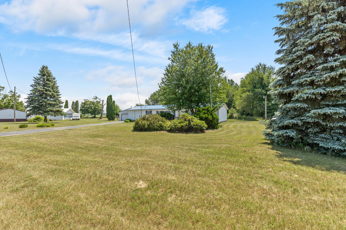 3839 Belding Road Belding, MI 48809 - Photo 7 of 30 3839-Belding_004