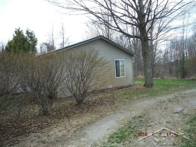 3809 Bourgeous Road Sterling, MI 48659 - Photo 29 of 35 31349648-28.JPG