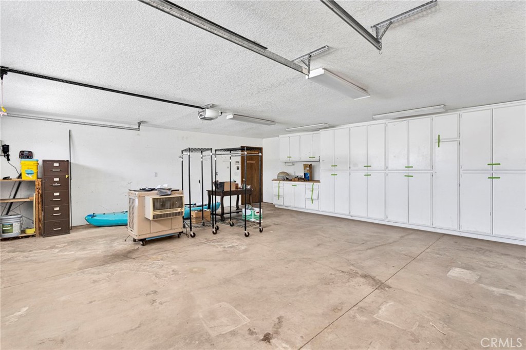 18588 Kamana Road Apple Valley, CA 92307 - Photo 21 of 47