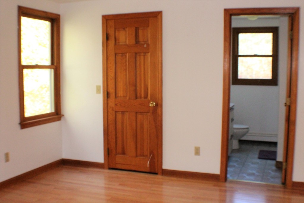 104 Quaker Meeting House Road Sandwich, MA 02537 - Photo 11 of 25 Gallery Image 11