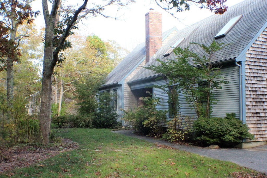 104 Quaker Meeting House Road Sandwich, MA 02537 - Photo 2 of 25 Gallery Image 2