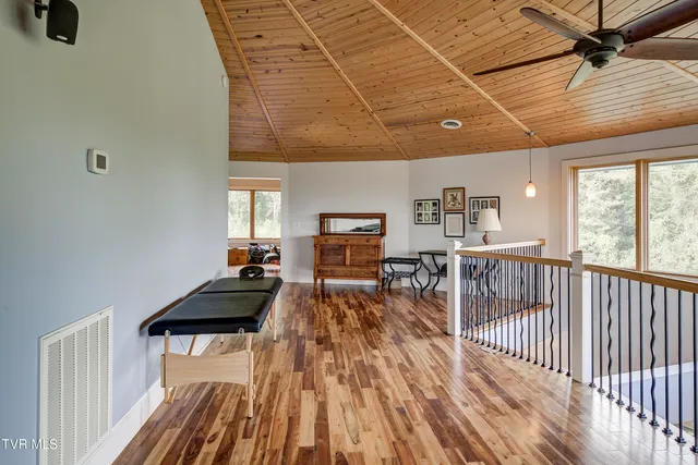 $949,999 | 673 Charles Johnson Road, Chuckey, TN 37641