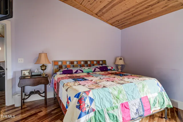 $949,999 | 673 Charles Johnson Road, Chuckey, TN 37641