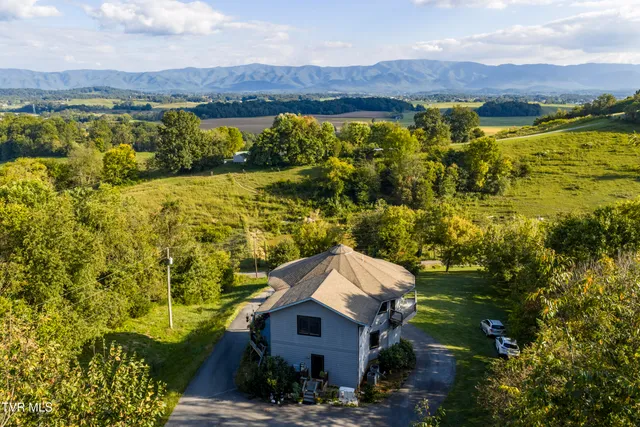 $949,999 | 673 Charles Johnson Road, Chuckey, TN 37641