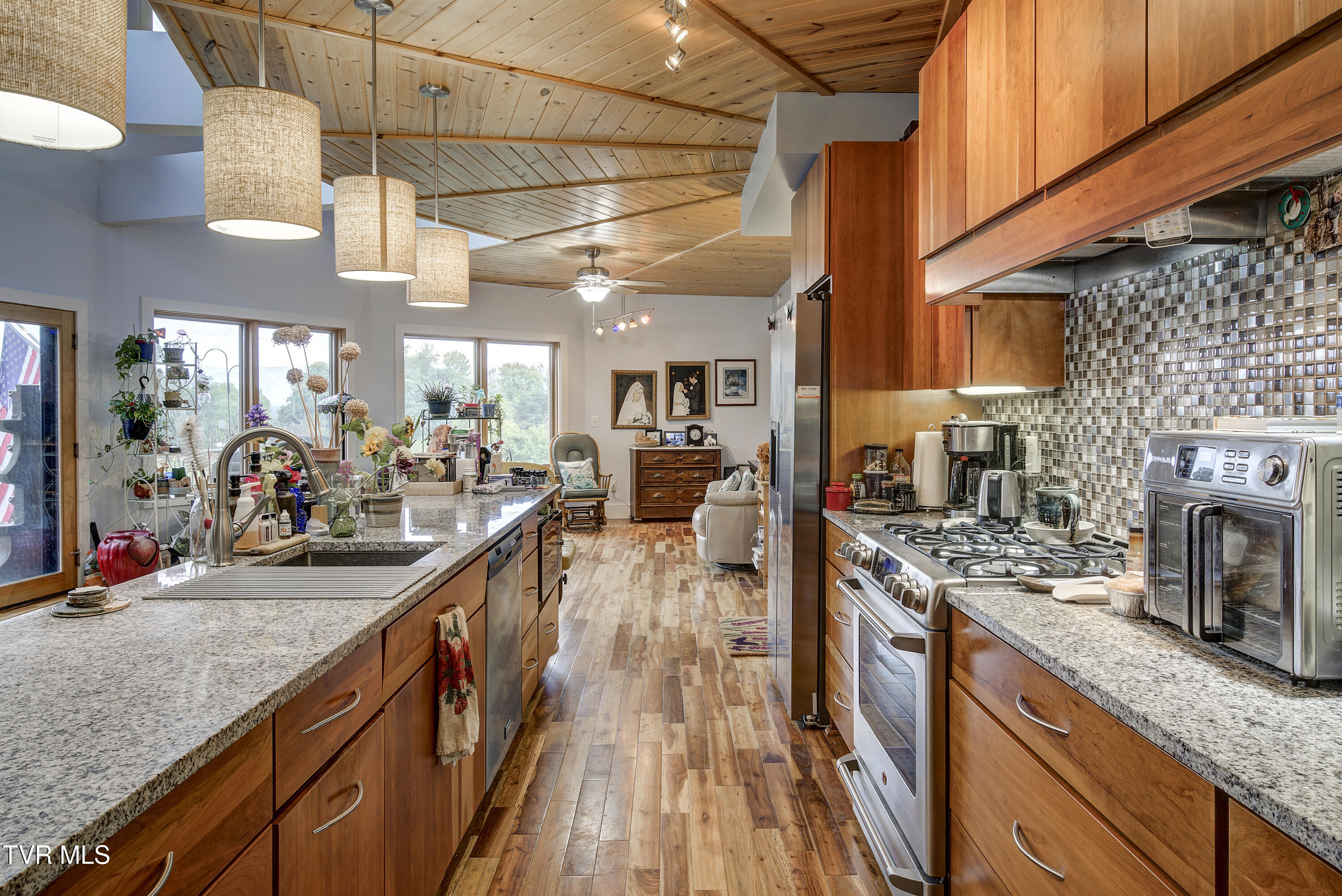 673 Charles Johnson Road Chuckey, TN 37641 - Photo 8 of 63 CharlesJohnson--2