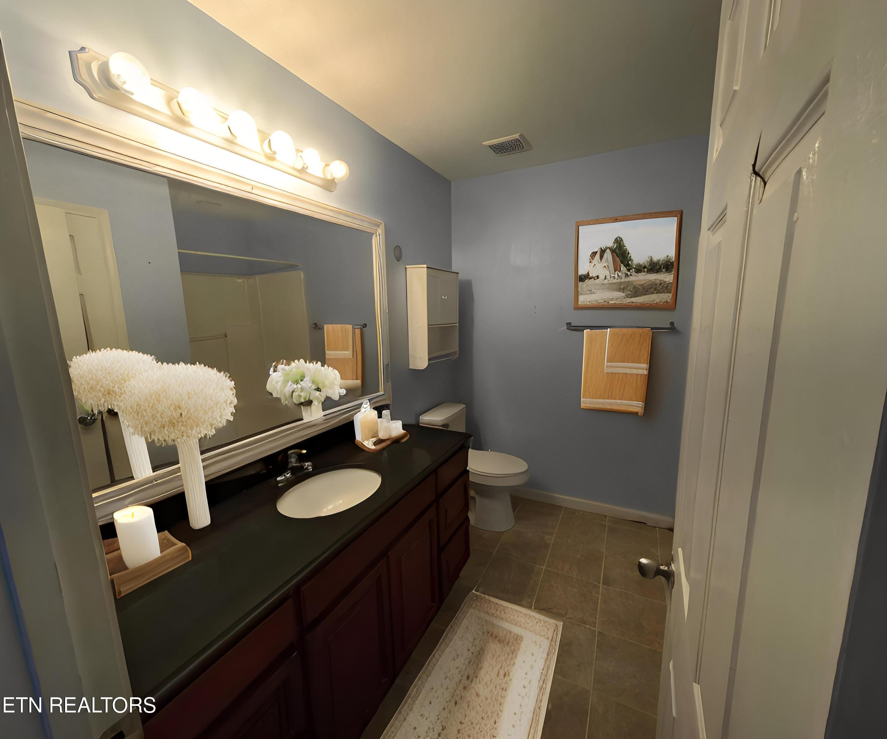 2094 Cecil Johnson Road Knoxville, TN 37921 - Photo 17 of 24 Epique Virtual Staging - May 22, 2025 -