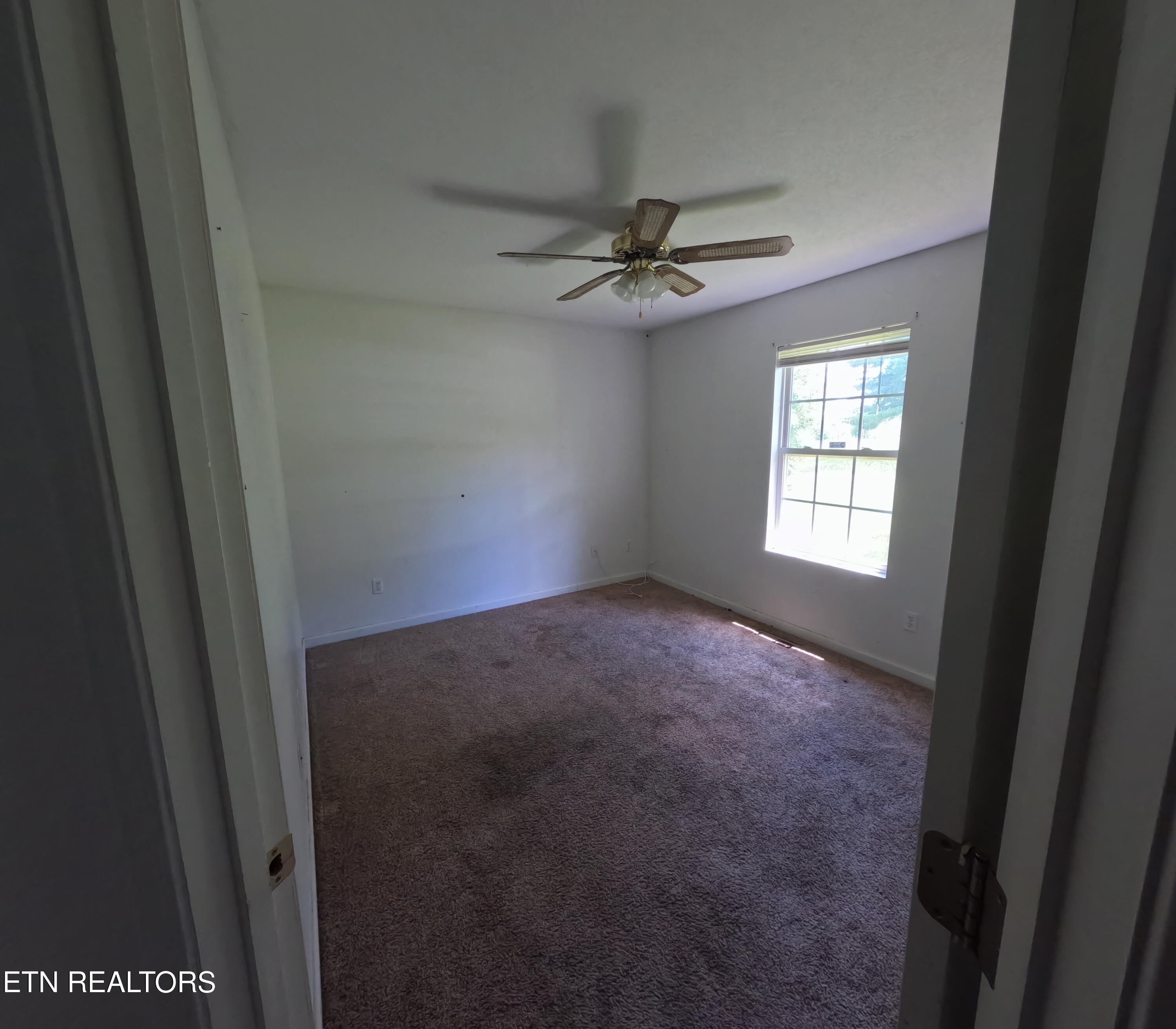 2094 Cecil Johnson Road Knoxville, TN 37921 - Photo 18 of 24 3rd Bedroom