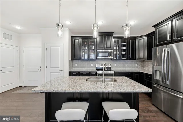 $435,000 | 23630 Havelock Walk Terrace, Unit 305, Ashburn, VA 20148