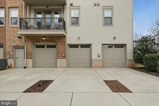 $435,000 | 23630 Havelock Walk Terrace, Unit 305, Ashburn, VA 20148