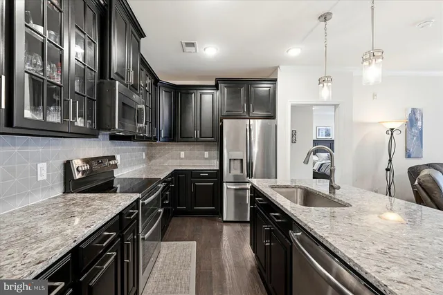 $435,000 | 23630 Havelock Walk Terrace, Unit 305, Ashburn, VA 20148